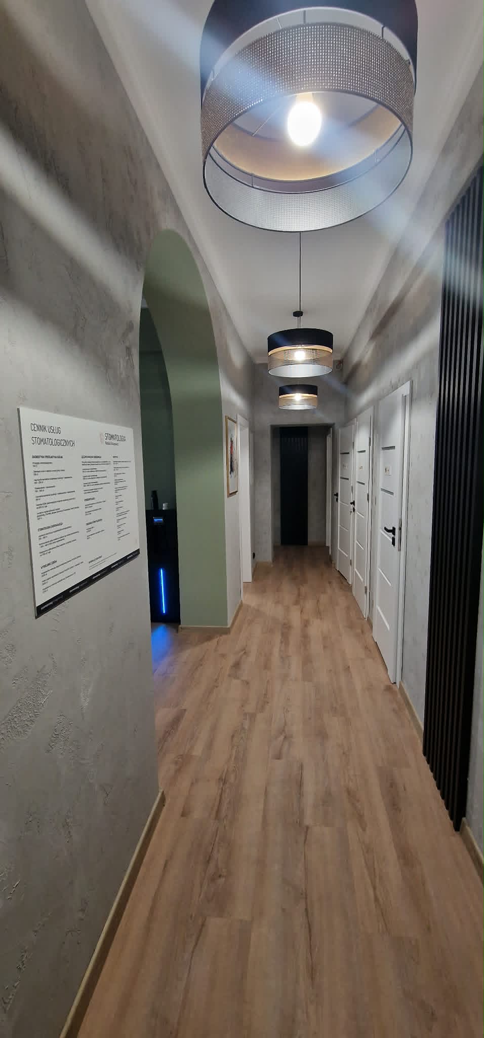Korytarz gabinetu — Stomatologia Mrągowo